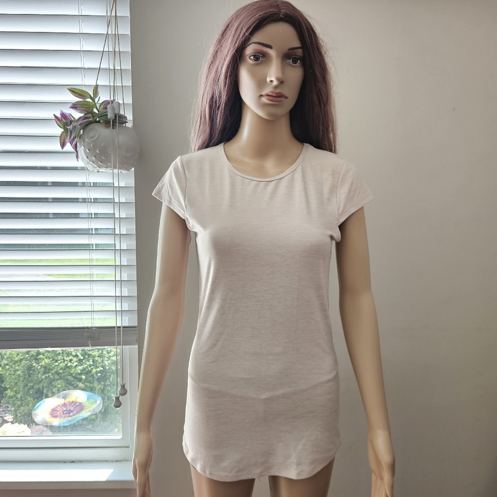 Aritzia The Constant nude neutral  t shirt tee long line tan